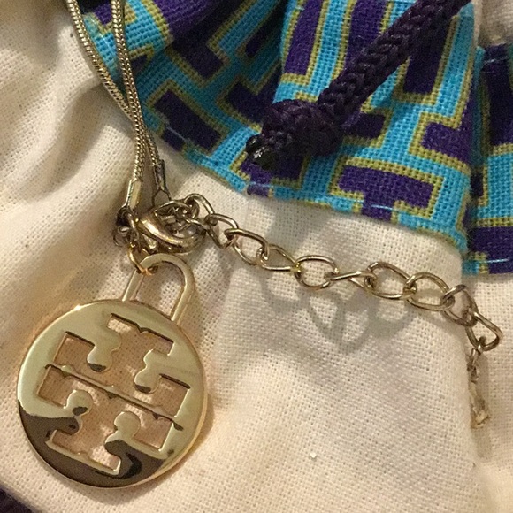 New Tory Burch Logo Charm Bracelet With Extender - Picture 2 of 15